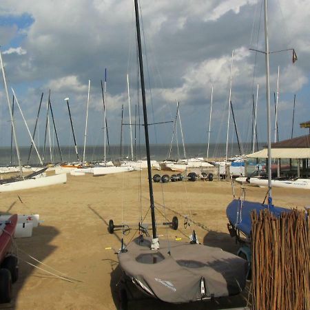 Malibu Beach Koksijde Eksteriør bilde