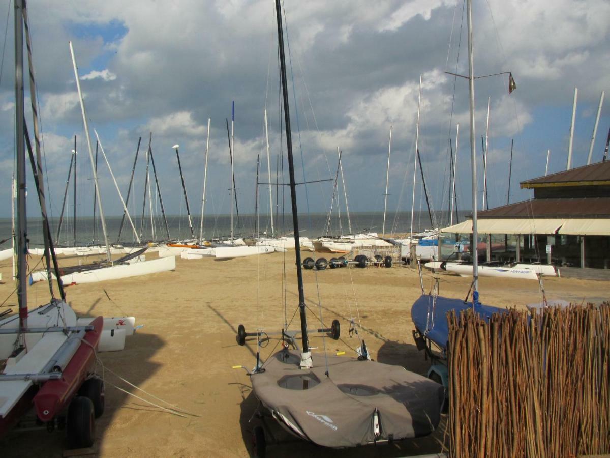 Malibu Beach Koksijde Eksteriør bilde